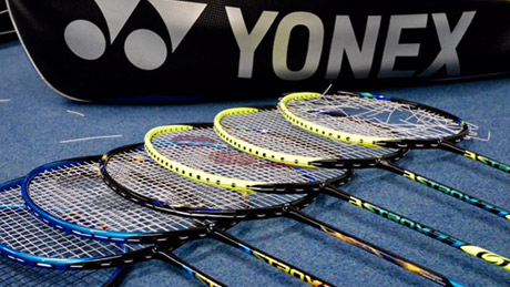 YONEX Badmintonschläger Federball Racket Astrox 6 leicht und Top Power 